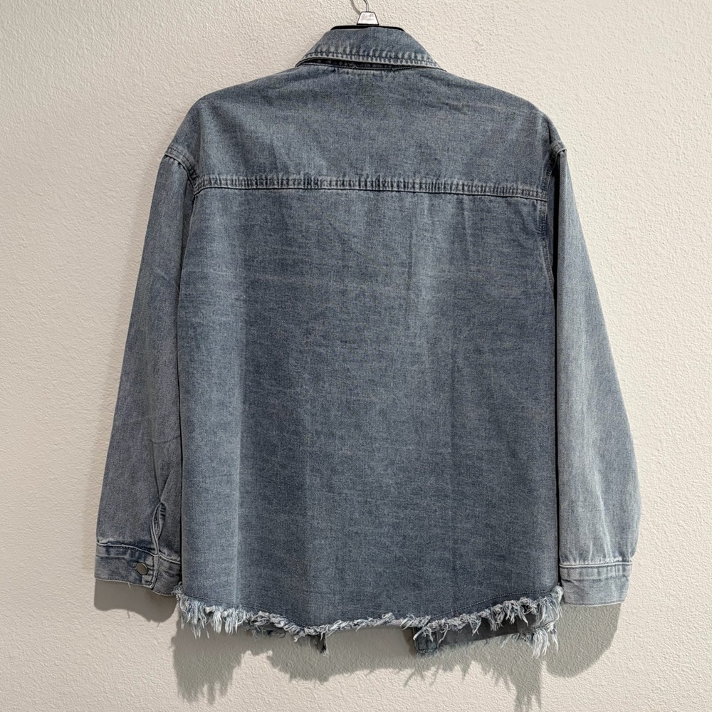 Stylish Blue Denim Jacket with Frayed Hem SZ S - Picture 3 of 8